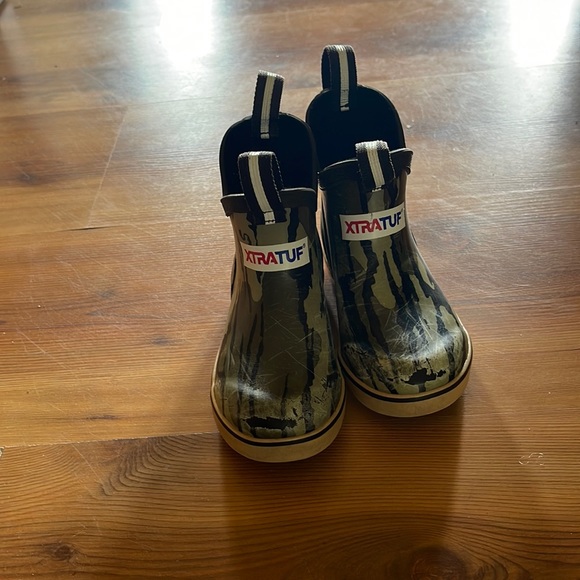 Shoes Xtratuf Toddler Size 9 Bottomlands Camo Poshmark